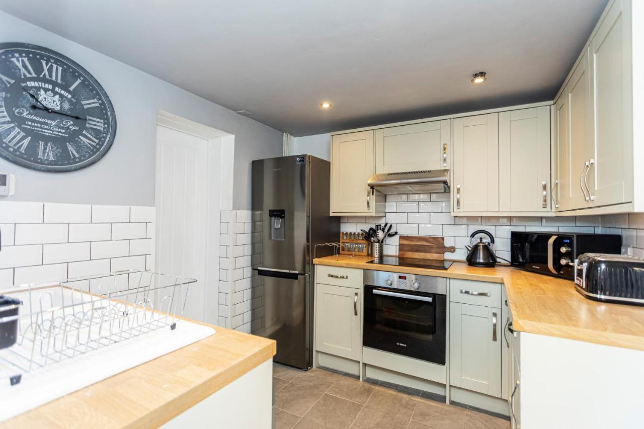 Modern 3 Bed, Heart Of Ashley Cross, 5 Mins To Sandbanks Пул Экстерьер фото